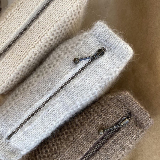 PetiteKnit_zipper_honey_clutch