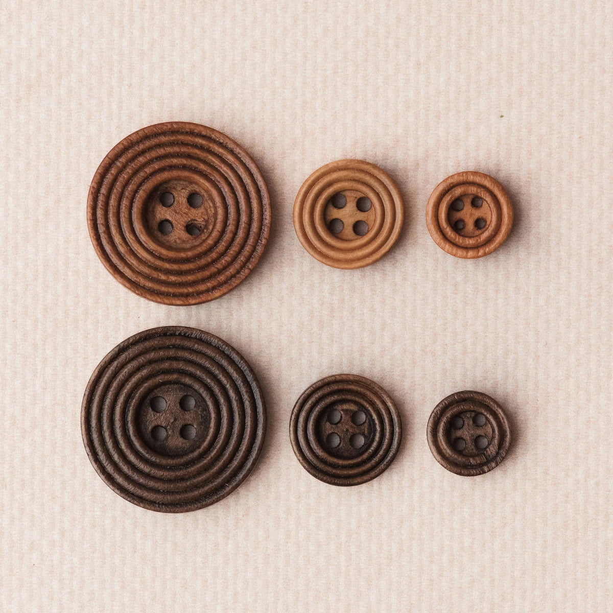 Boutons rayés en bois 15 mm - KNITS