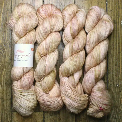 Baby Alpaca - Feliz y Punto