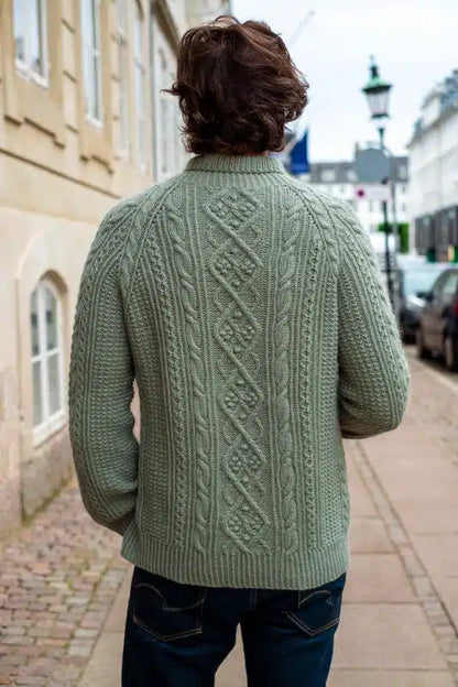 Kutova-Kika_Knits-to-wear_My-Favorite-Story