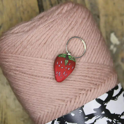 Berry-special-socks_Stone-knits_04