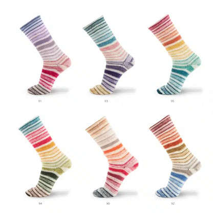 Katia_Symmetric-socks-&-more_Infinity_sample