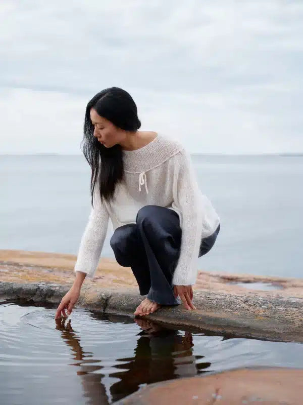 Laine-publishing_The-art-of-the-sea_Marie-Regnier-La-Blouse