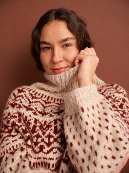 Laine_52-Weeks-of-Sweaters_Liza-Lewis