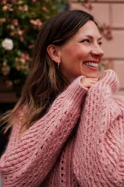 Kutova-Kika_Knits-to-wear_Urban-Romance