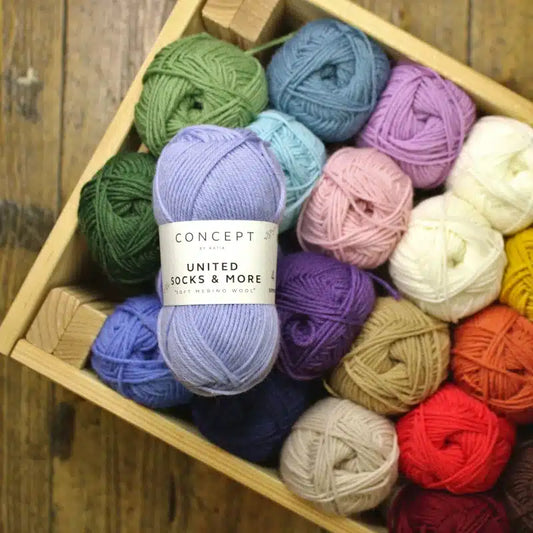 Katia_Untied-socks-&-more_cover