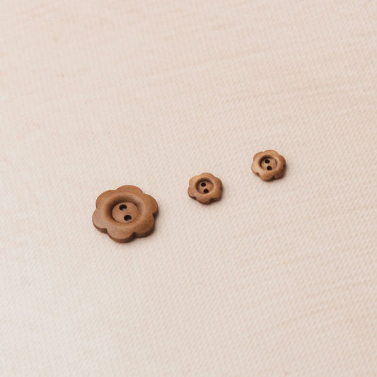 Boutons fleur en bois foncé 13 mm - KNITS