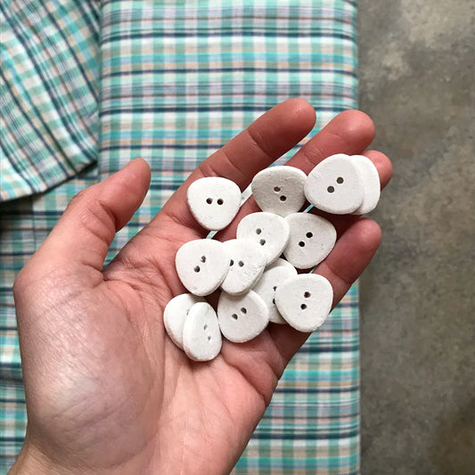 Boutons blancs - 20 mm - Retrosaria Rosa Pomar