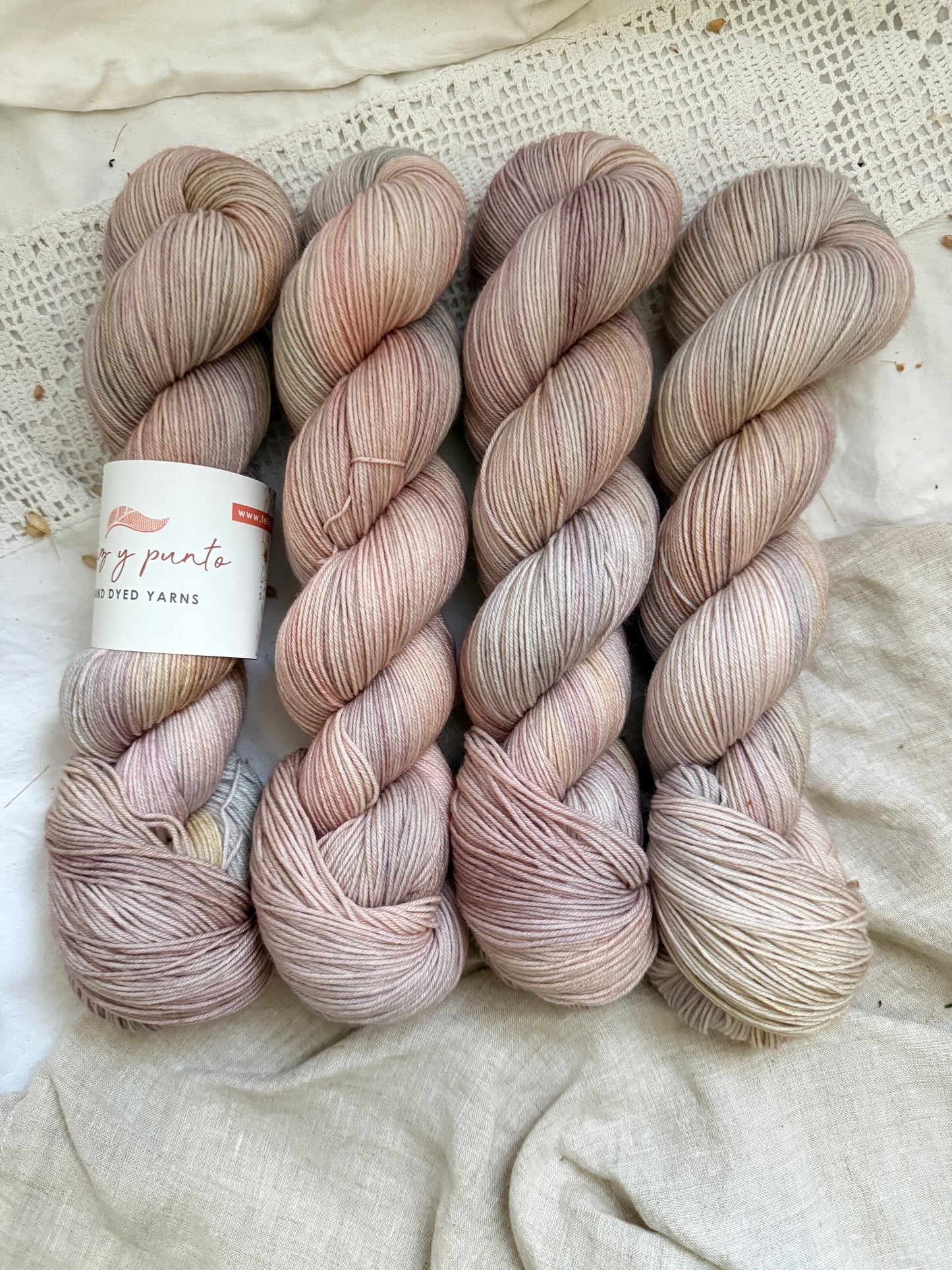 Sock 4 ply - Feliz y punto
