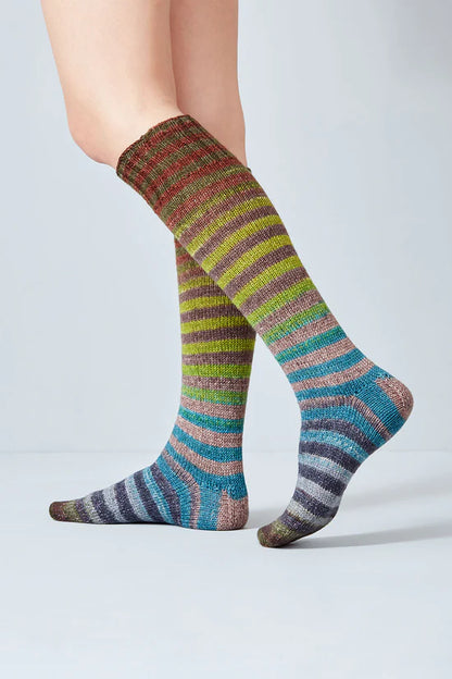 Kit de calcetines Uneek - Urth Yarns