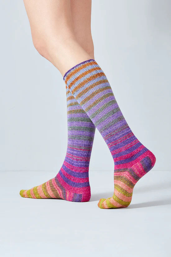 Kit de calcetines Uneek - Urth Yarns
