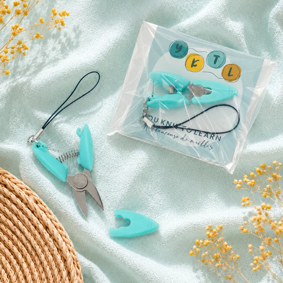 Mini ciseaux avec embout de protection - You Knit To Learn