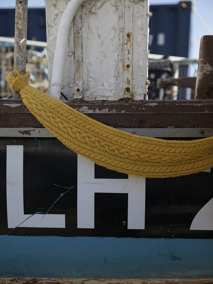 PRE-ORDER: Shorelines knits from scottish coasts - Rebecca Clow & Laine Publishing