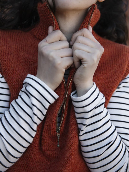 PRE-ORDER: Shorelines knits from scottish coasts - Rebecca Clow & Laine Publishing