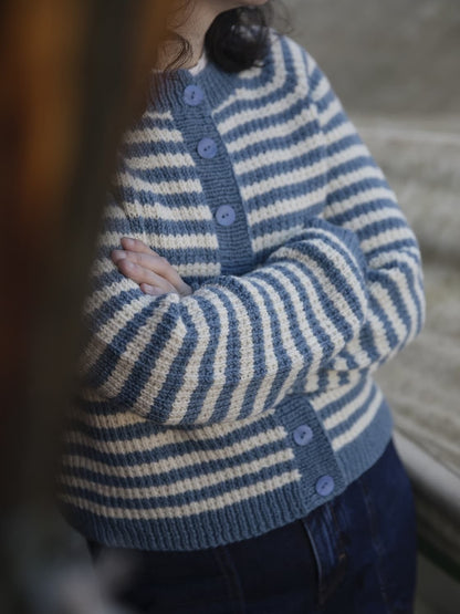 PRE-ORDER: Shorelines knits from scottish coasts - Rebecca Clow & Laine Publishing